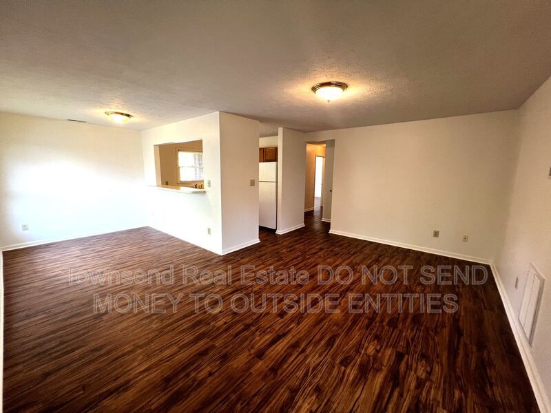1005-4 Ancestry Drive -No Pets- Two Weeks Free On Your First Full Month's Rent - property image