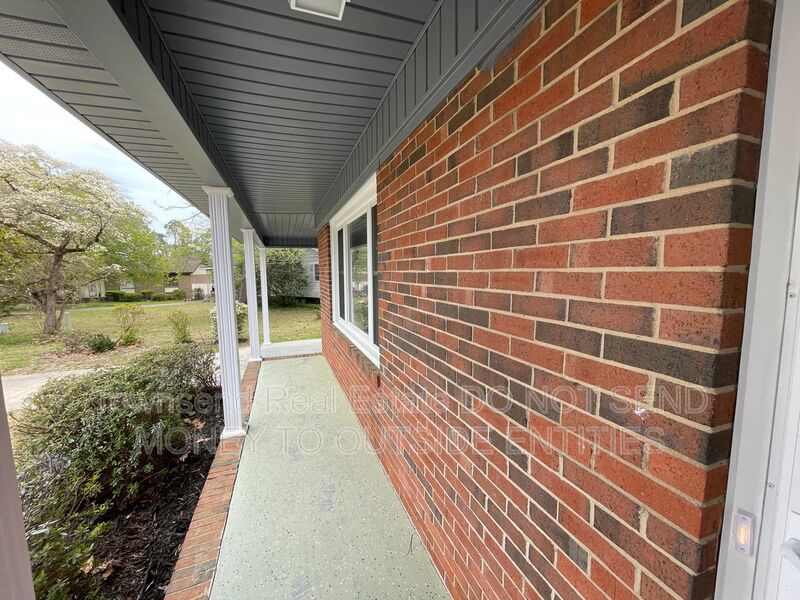 1017 Xavier Drive property image