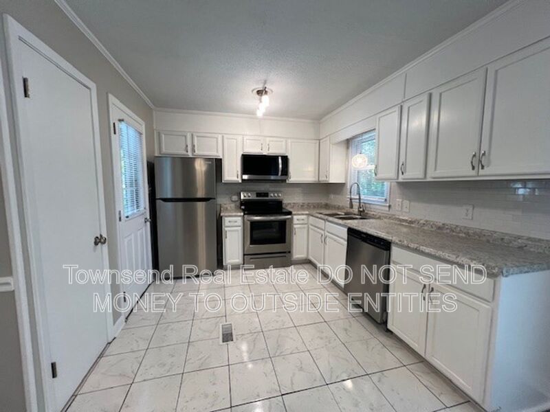 1017 Xavier Drive property image
