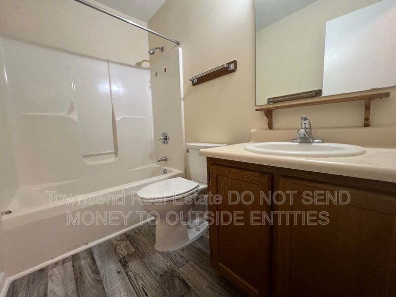 5038 Linton Hall property image