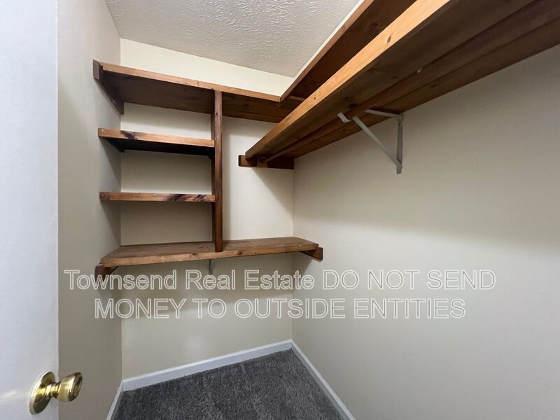 5038 Linton Hall property image