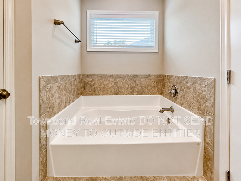 2513 Owlands Court property image