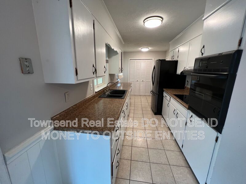 1905 McPherson Ave. property image