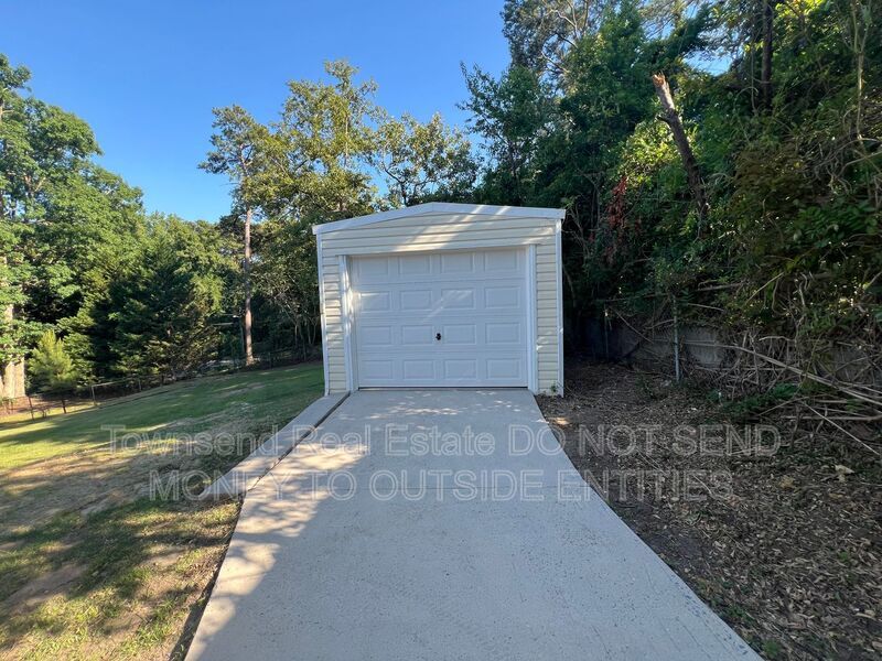 1905 McPherson Ave. property image