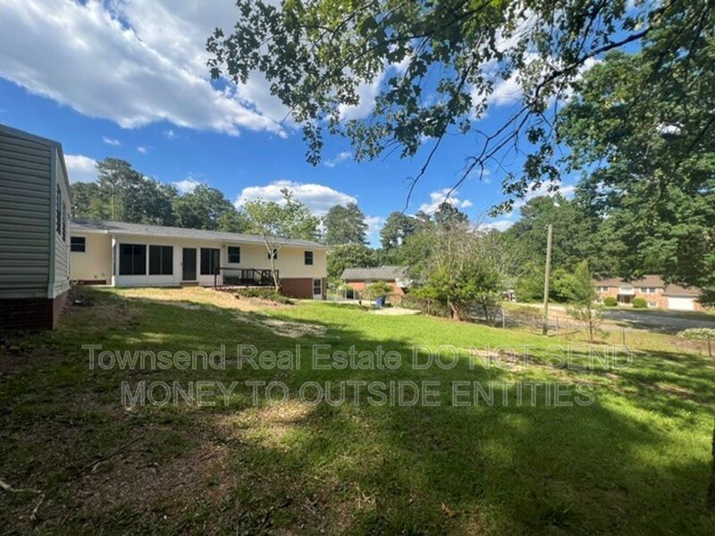 1905 McPherson Ave. property image