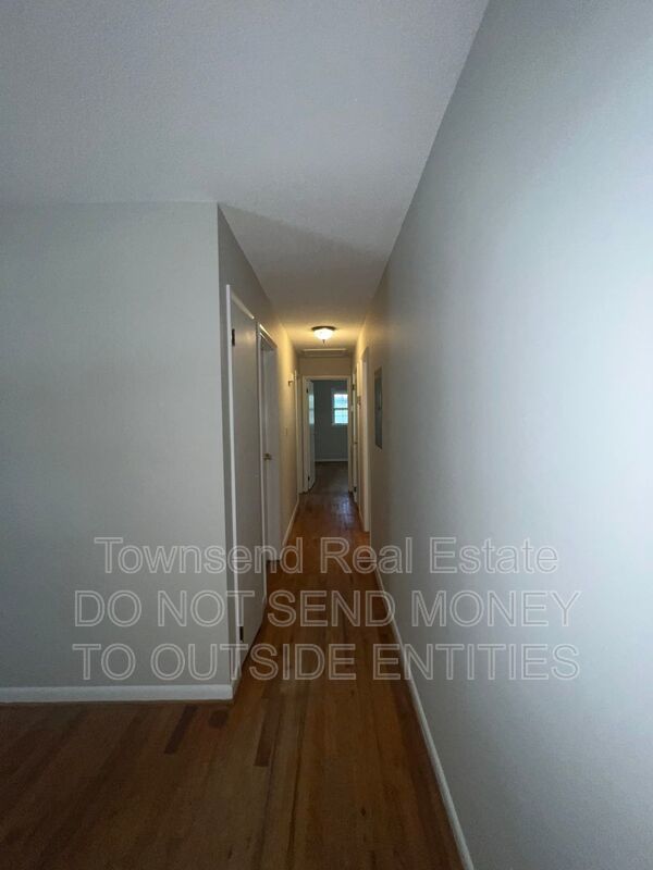 2904 Collingwood property image