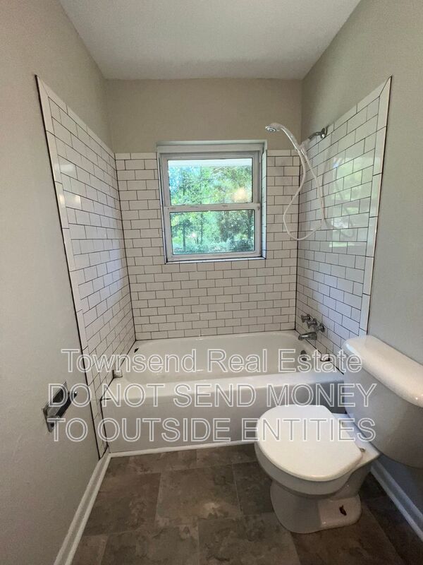2904 Collingwood property image