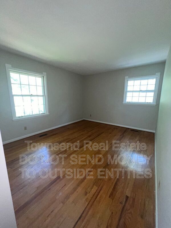 2904 Collingwood property image