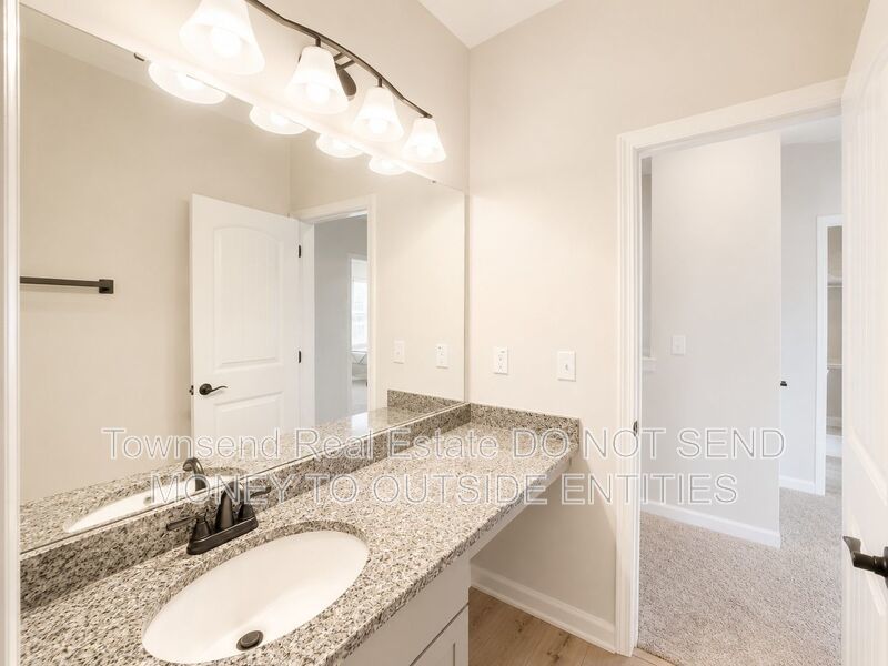 1716 Nesting Trail property image