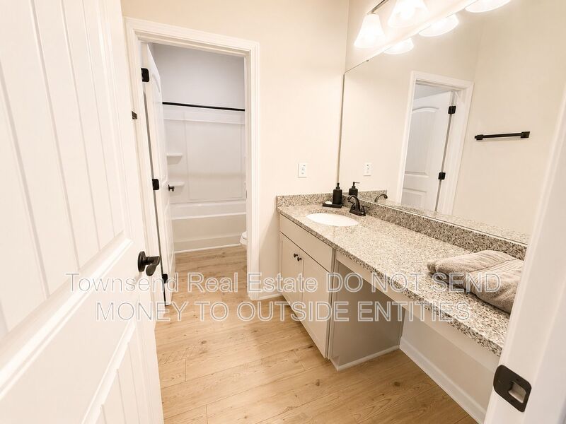1716 Nesting Trail property image