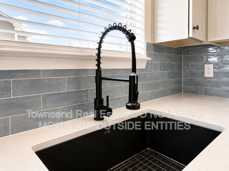 1716 Nesting Trail property image