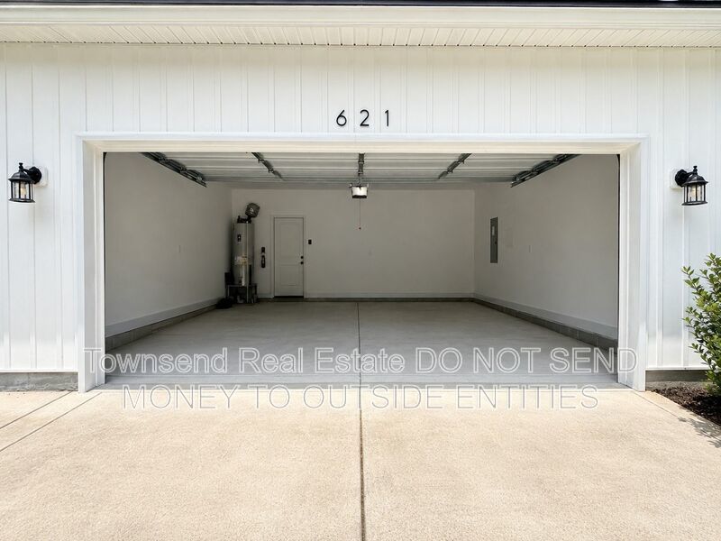 621 Blawell Circle property image