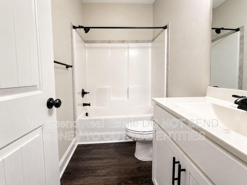 621 Blawell Circle property image
