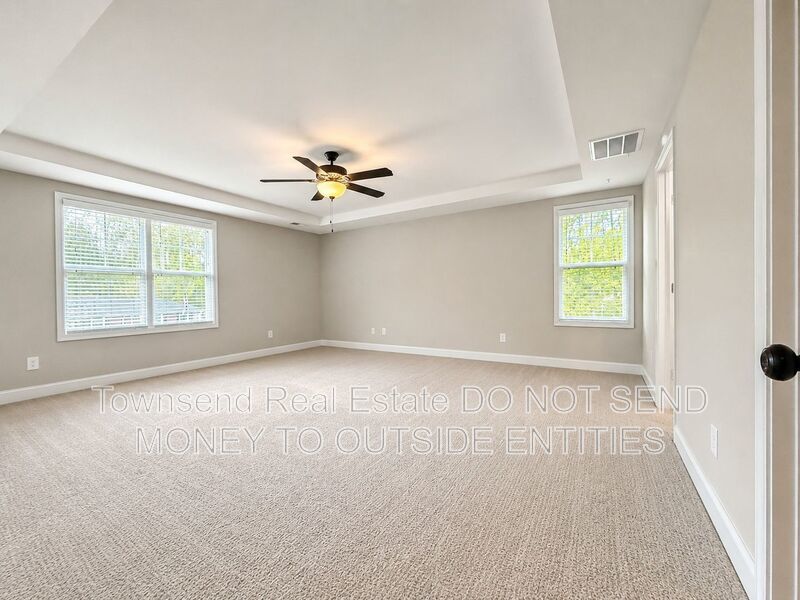 621 Blawell Circle property image