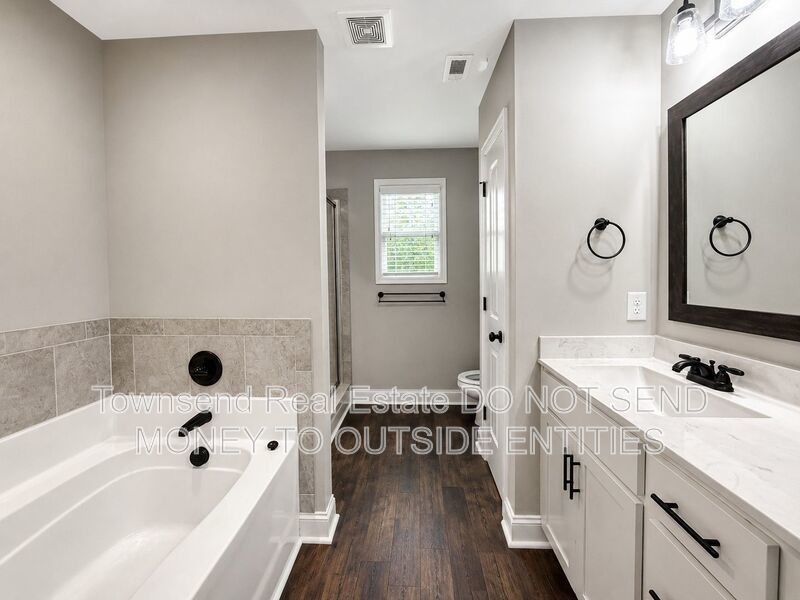 621 Blawell Circle property image