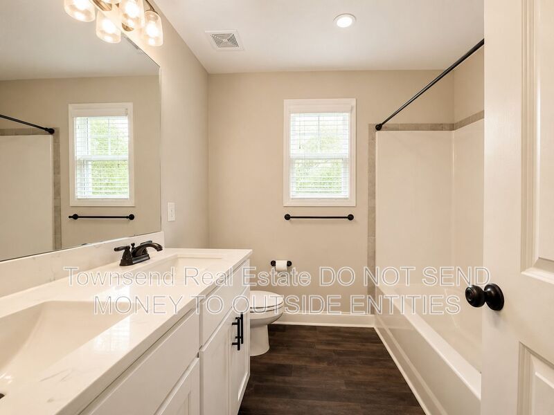 621 Blawell Circle property image