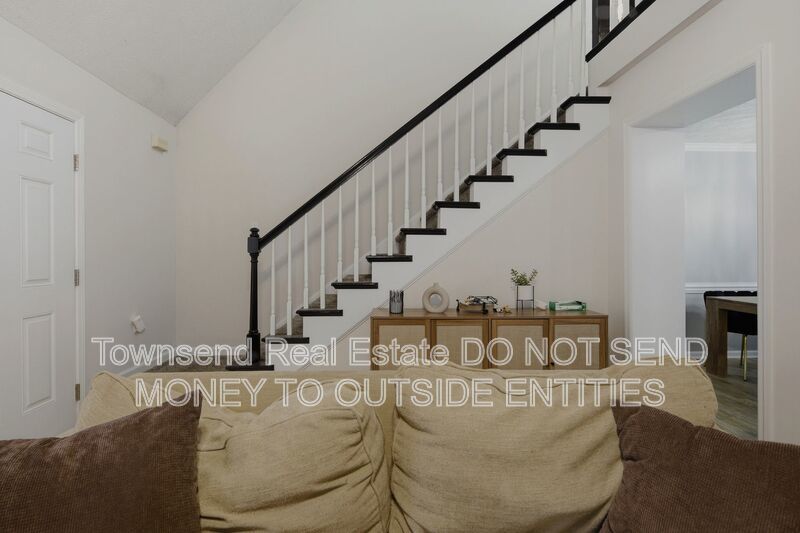 2130 Hull Road property image