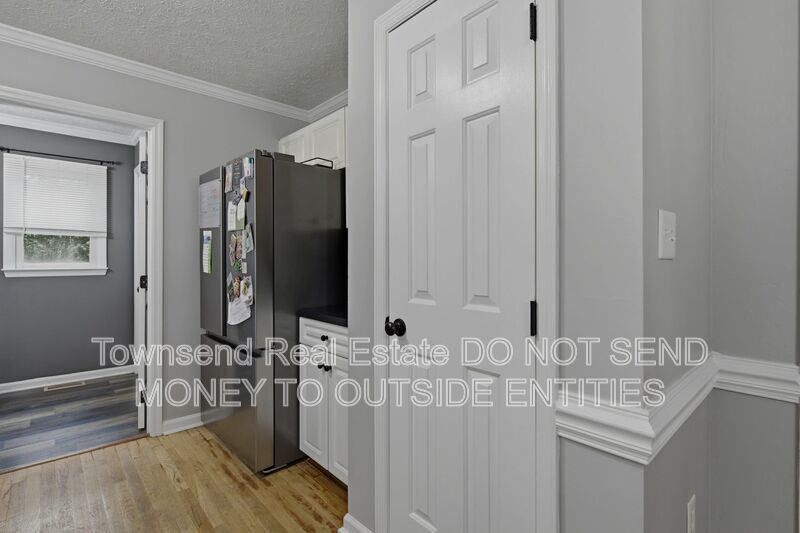 2130 Hull Road property image