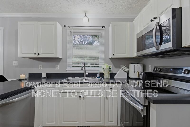 2130 Hull Road property image