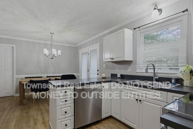2130 Hull Road property image