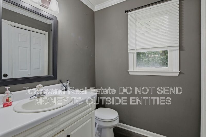 2130 Hull Road property image