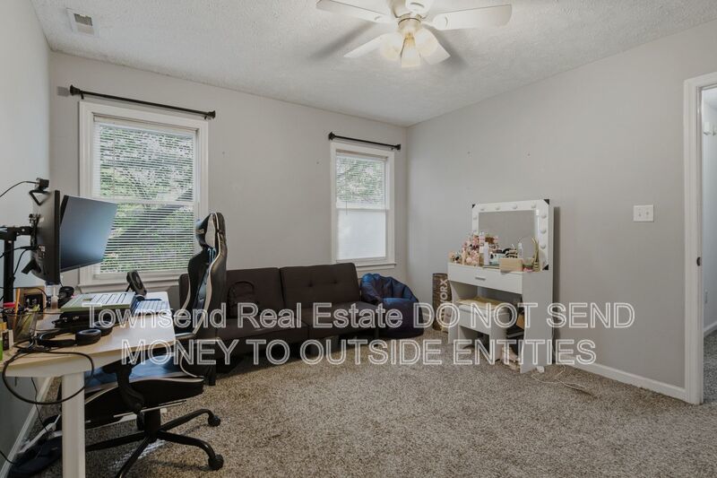 2130 Hull Road property image