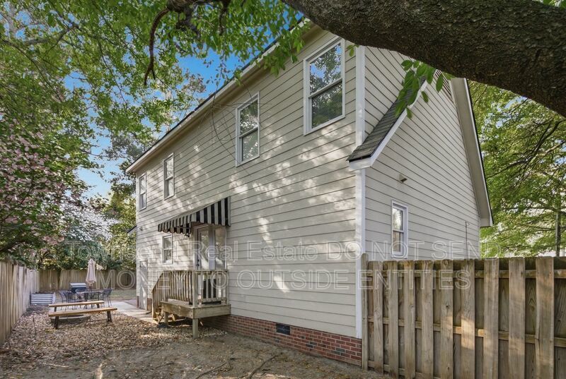 2130 Hull Road property image