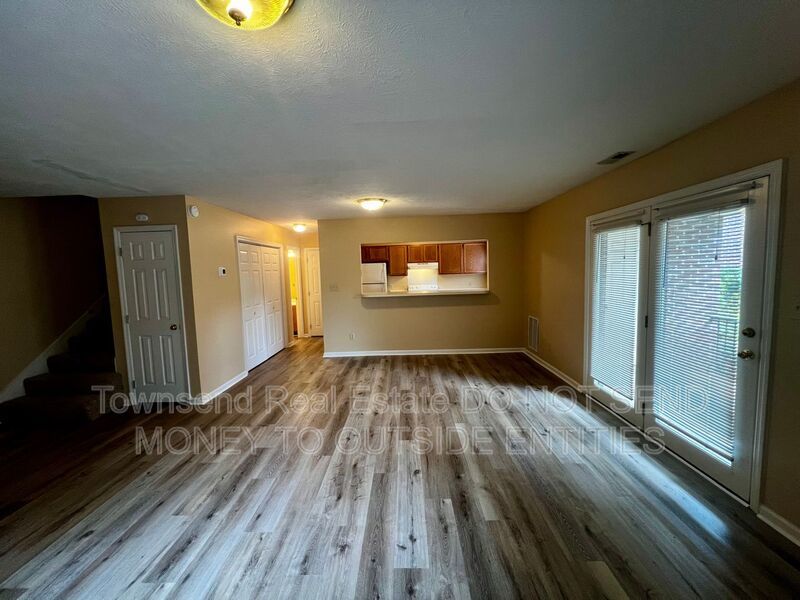 1027-2 Ancestry (No Pets)- Two Weeks Free On Your First Full Month's Rent - property image