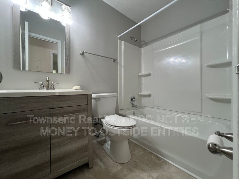 2213 Stanton St. property image