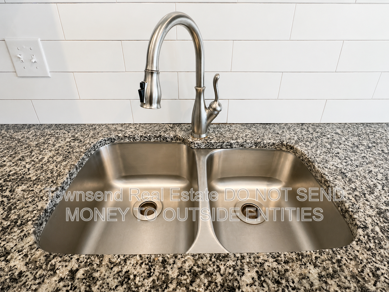 3358 Scotscraig Road property image