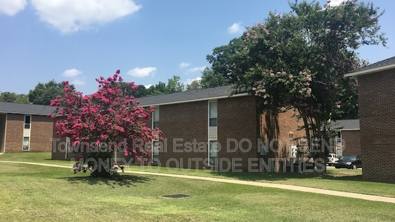 5858-F Century Oaks Drive (No Pets)-Get 2 Weeks Free off First Full Month's Rent- property image