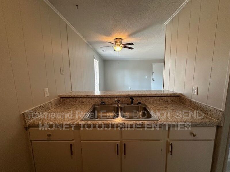 5858-F Century Oaks Drive (No Pets)-Get 2 Weeks Free off First Full Month's Rent- property image