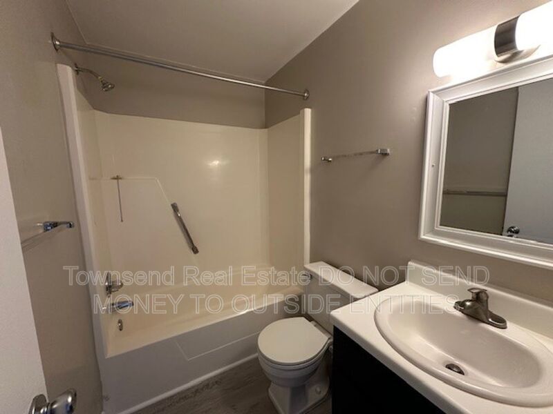 5858-F Century Oaks Drive (No Pets)-Get 2 Weeks Free off First Full Month's Rent- property image