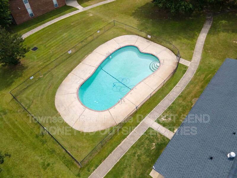 5858-F Century Oaks Drive (No Pets)-Get 2 Weeks Free off First Full Month's Rent- property image