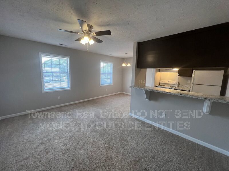 1425-C Ireland Dr. (No Pets) -Two Weeks Free Off First Full Month's Rent- property image