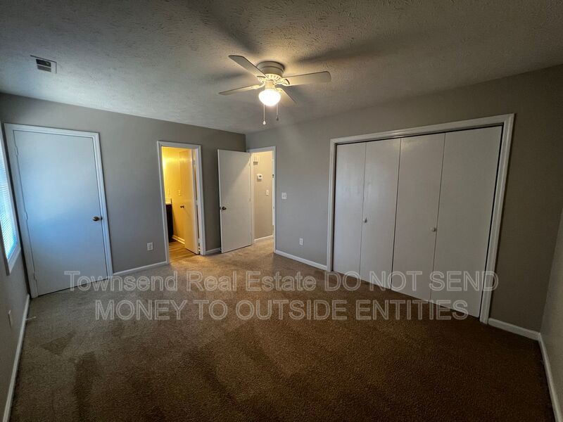 1425-C Ireland Dr. (No Pets) -Two Weeks Free Off First Full Month's Rent- property image