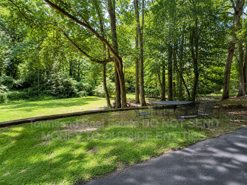 3316 Cliffdale Road property image
