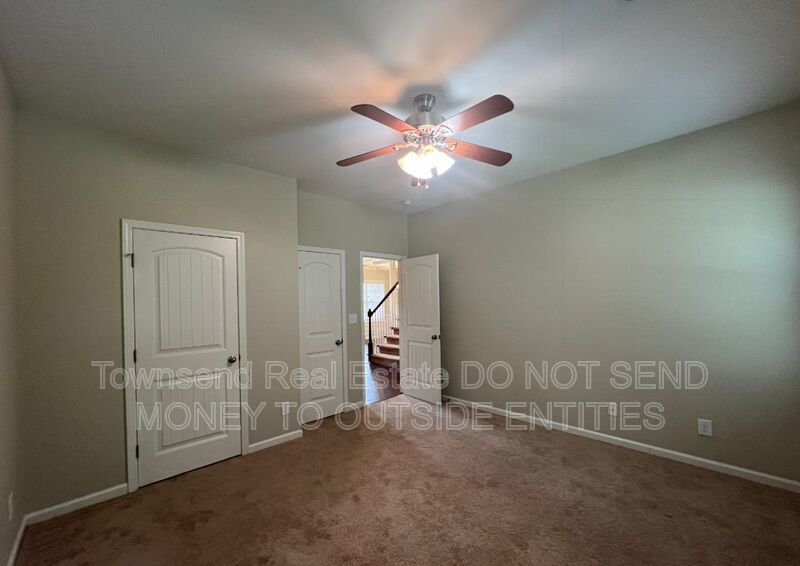 6426 Burnside property image