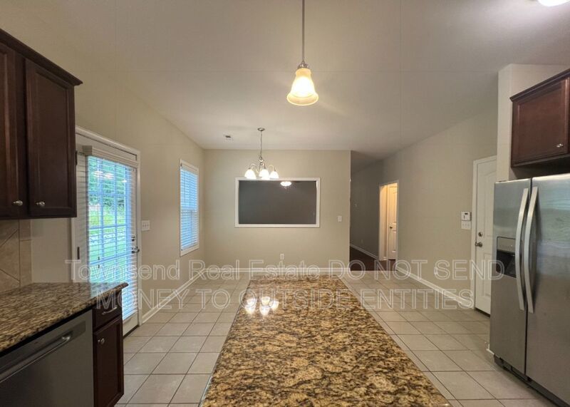6426 Burnside property image