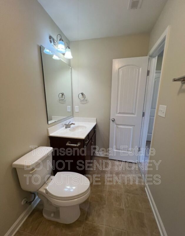 6426 Burnside property image