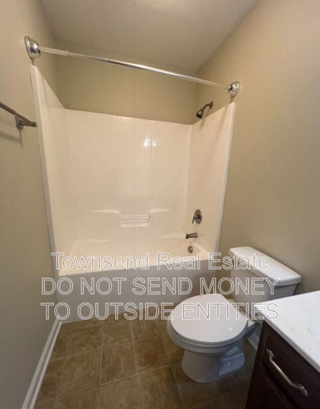 6426 Burnside property image