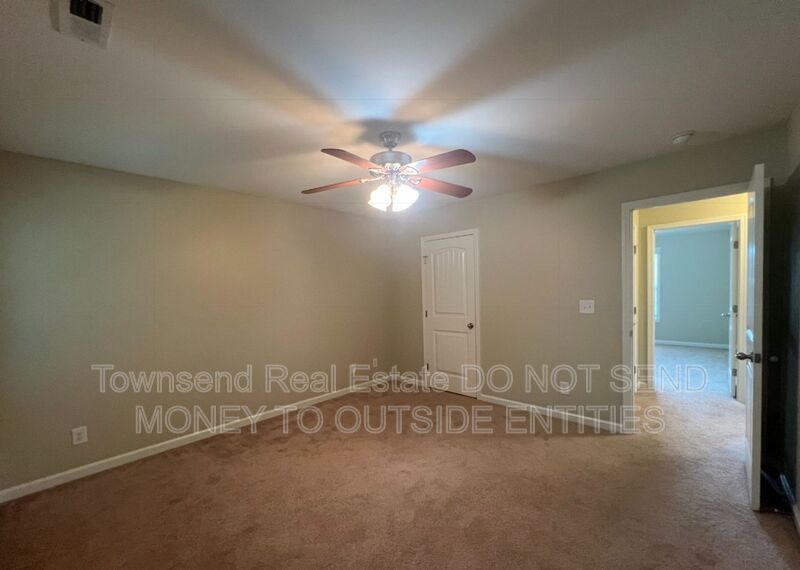 6426 Burnside property image