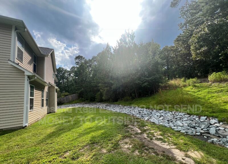 6426 Burnside property image