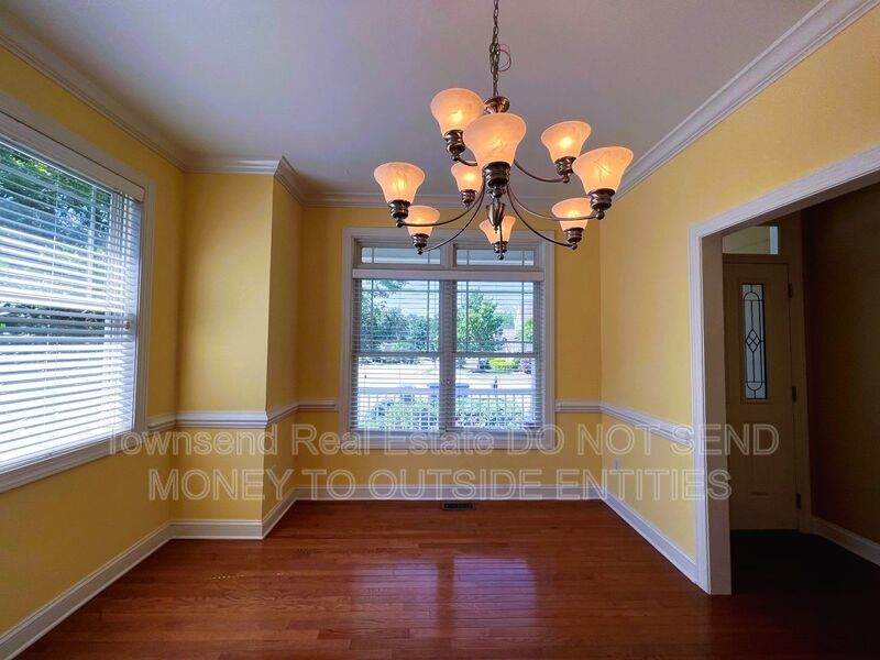 2210 Westdale (No Pets) property image