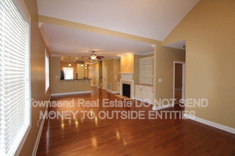 2210 Westdale (No Pets) property image