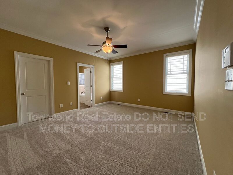 2210 Westdale (No Pets) property image