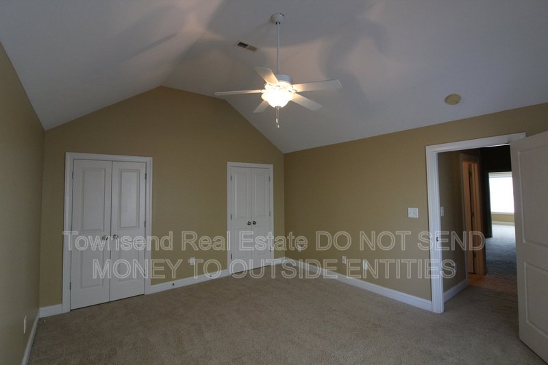 2210 Westdale (No Pets) property image