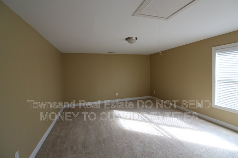 2210 Westdale (No Pets) property image