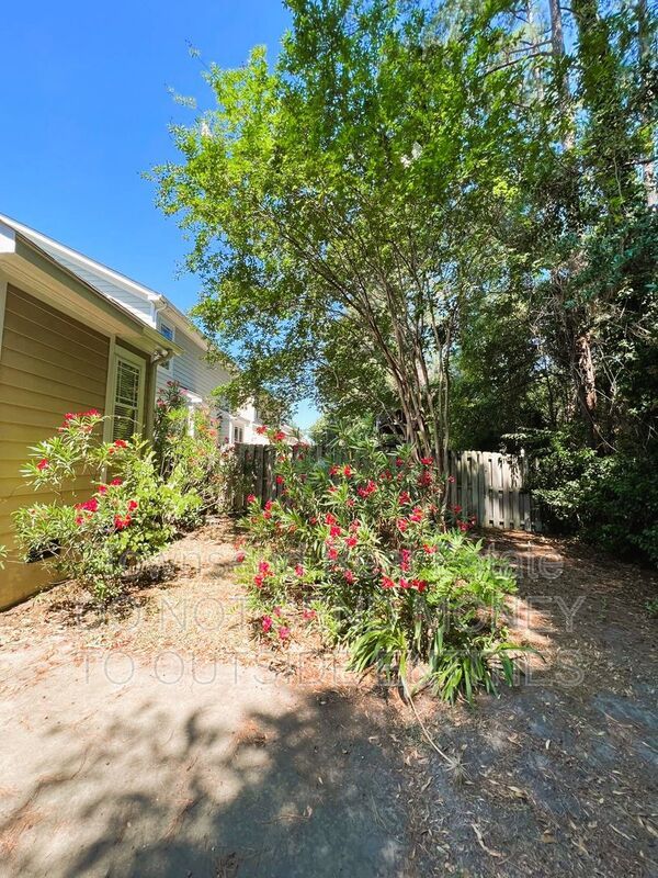 2210 Westdale (No Pets) property image