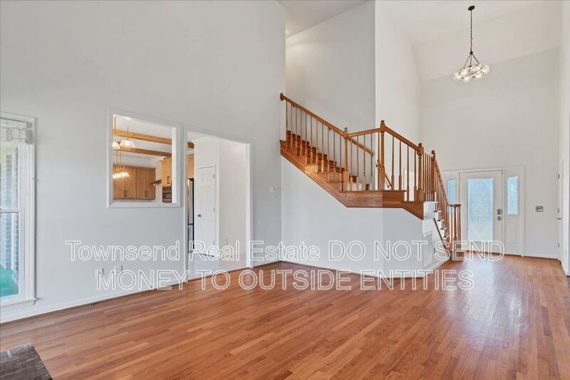 695 Cedar Pt. property image